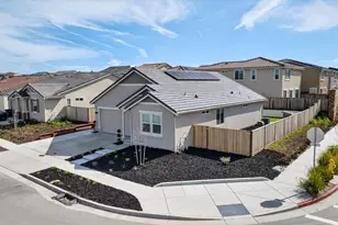 2001 Marigold St, Hollister, CA 95023 - Photo 30