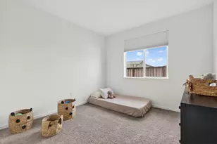 2001 Marigold St, Hollister, CA 95023 - Photo 16