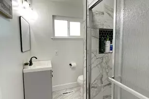 725 W Rialto Ave, Fresno, CA 93705 - Photo 18