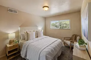 22700 Picador Dr, Salinas, CA 93908 - Photo 16