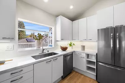 17981 Rose Ct, Monte Sereno, CA 95030 - Photo 16