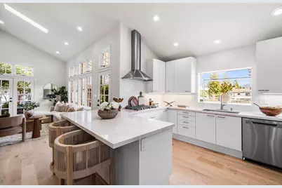 17981 Rose Ct, Monte Sereno, CA 95030 - Photo 12