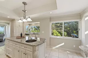 19601 Canon Dr, Los Gatos, CA 95030 - Photo 10