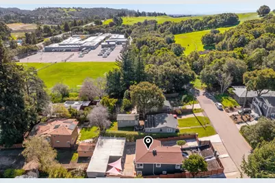 8124 Greenly Dr, Oakland, CA 94605 - Photo 42