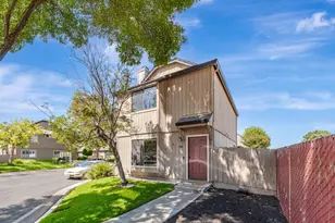 200 Gibson Dr 36, Hollister, CA 95023 - Photo 4