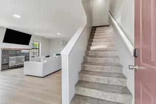 200 Gibson Dr 36, Hollister, CA 95023 - Photo 6