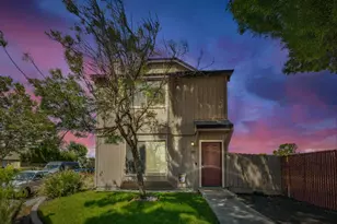 200 Gibson Dr 36, Hollister, CA 95023 - Photo 2