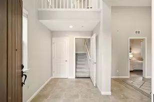 26540 Hayward Blvd, Hayward, CA 94542 - Photo 4