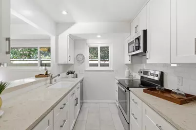 1225 Blackberry Ter, Sunnyvale, CA 94087 - Photo 4