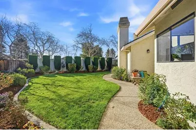 2350 Bayo Claros Cir, Morgan Hill, CA 95037 - Photo 16