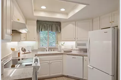 1054 Cedar Gables Dr, San Jose, CA 95118 - Photo 10