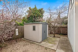 467 Center St, Redwood City, CA 94061 - Photo 26