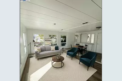 259 Molokai Cir 259, Union City, CA 94587 - Photo 2