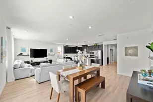 9264 Odyssey Cir, Elk Grove, CA 95624 - Photo 6