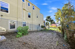 2217 E 24th St, Oakland, CA 94606 - Photo 44
