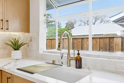 813 Cascade Dr, Sunnyvale, CA 94087 - Photo 28