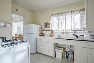 9 Memorial Ave, Freedom, CA 95019 - Photo 6