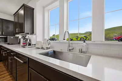 28837 Hideaway St, Hayward, CA 94544 - Photo 8