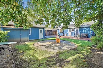 2034 Addison Ave, East Palo Alto, CA 94303 - Photo 32