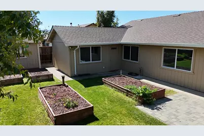 691 Clearview Dr, Hollister, CA 95023 - Photo 10