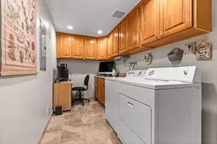 8007 Pinot Noir Ct, San Jose, CA 95135 - Photo 24