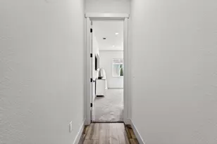 240 Scarlett Wy, Hollister, CA 95023 - Photo 12