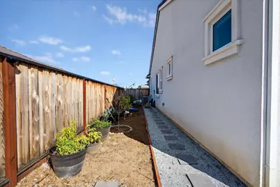 240 Scarlett Way, Hollister, CA 95023 - Photo 36