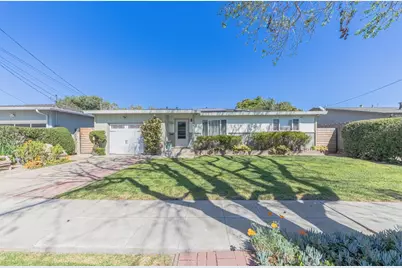 58 Young Dr, Salinas, CA 93901 - Photo 2