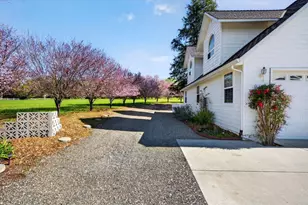 621 Carpenter Dr, Hollister, CA 95023 - Photo 6