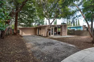 464 Tennessee Ln Ln, Palo Alto, CA 94306 - Photo 2
