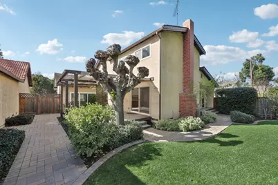 1460 Regalo Ct, San Jose, CA 95128 - Photo 8
