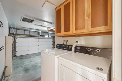 1460 Regalo Ct, San Jose, CA 95128 - Photo 36