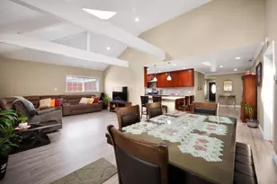 732 Fourth Ave, Redwood City, CA 94063 - Photo 8