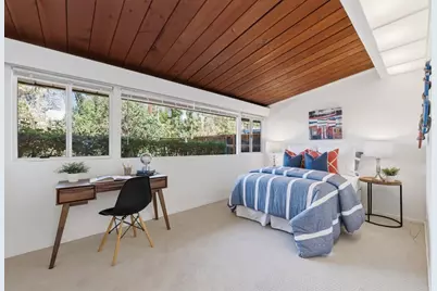 1080 Moffett Cir, Palo Alto, CA 94303 - Photo 12