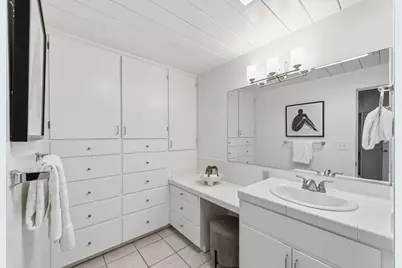 1080 Moffett Cir, Palo Alto, CA 94303 - Photo 16