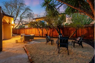 1080 Moffett Cir, Palo Alto, CA 94303 - Photo 20