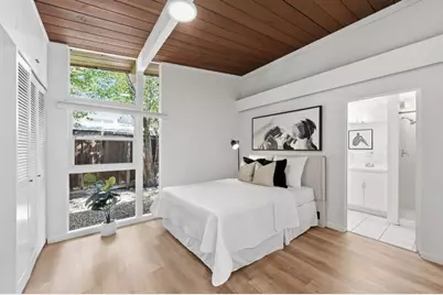 1080 Moffett Cir, Palo Alto, CA 94303 - Photo 14