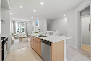 217 Orbit Wy, Mountain View, CA 94043 - Photo 10