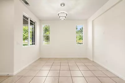5700 Gold Poppy Way, Elk Grove, CA 95757 - Photo 10