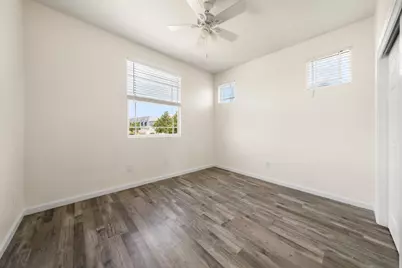 5700 Gold Poppy Way, Elk Grove, CA 95757 - Photo 34