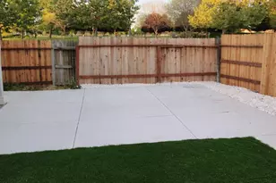 5700 Gold Poppy Way, Elk Grove, CA 95757 - Photo 16