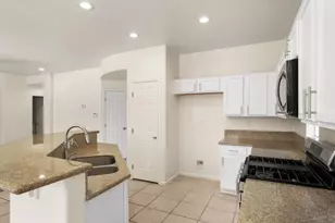 5700 Gold Poppy Way, Elk Grove, CA 95757 - Photo 24