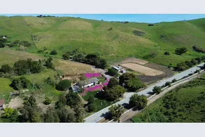 3463 Calaveras Rd, Milpitas, CA 95035 - Photo 2