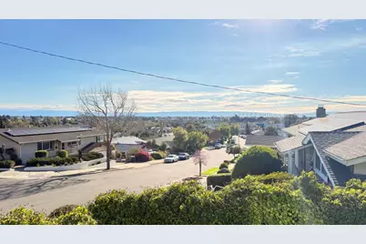 722 Gleneagle Ave, Hayward, CA 94544 - Photo 10