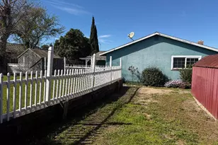 45170 Crown Ave, King City, CA 93930 - Photo 4