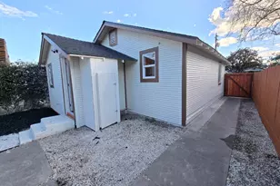 46 South St, Hollister, CA 95023 - Photo 12