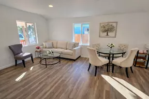 46 South St, Hollister, CA 95023 - Photo 2