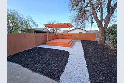 46 South St, Hollister, CA 95023 - Photo 14