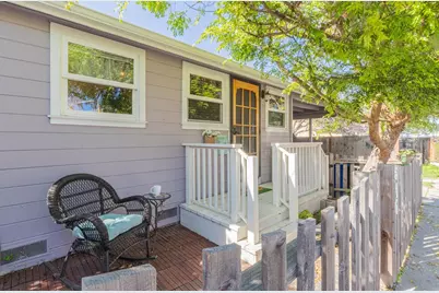 516 8th St, Pacific Grove, CA 93950 - Photo 1
