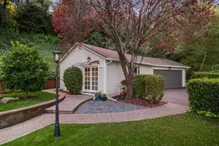 2260 Summit Dr, Hillsborough, CA 94010 - Photo 44